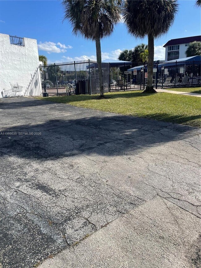 Building Photo - 4881 NW 22nd St