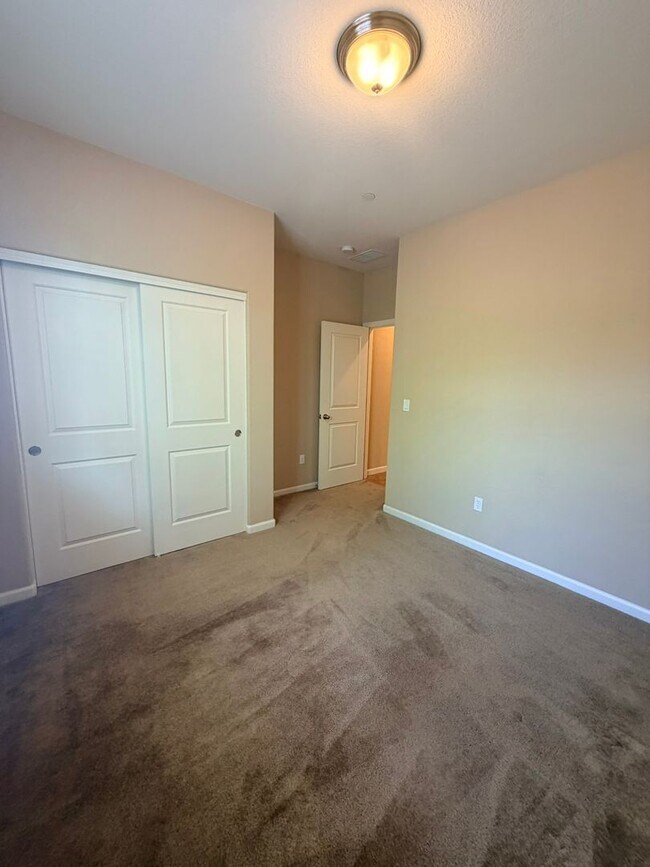 Building Photo - 2838 Kimberlite Rd
