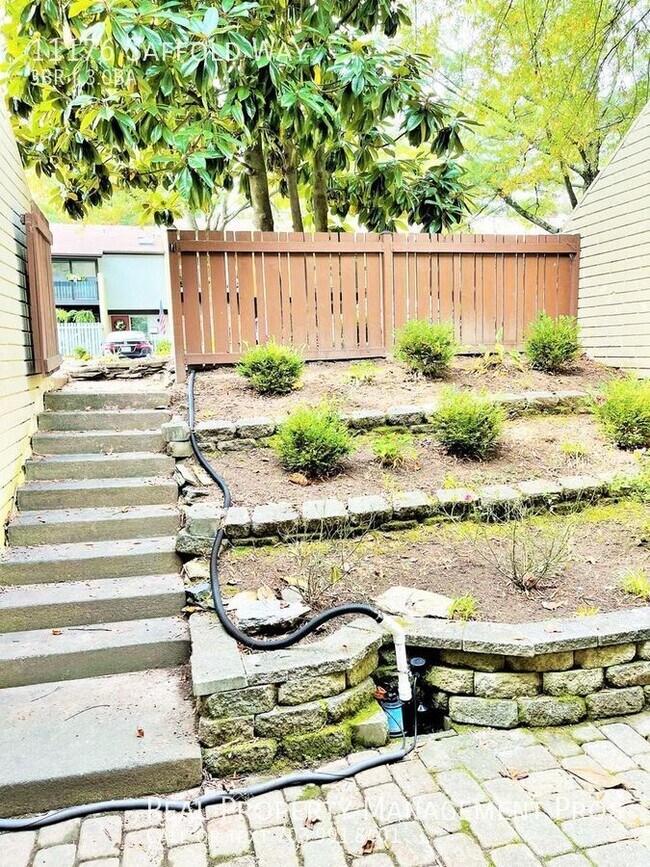 Building Photo - 11176 Saffold Way