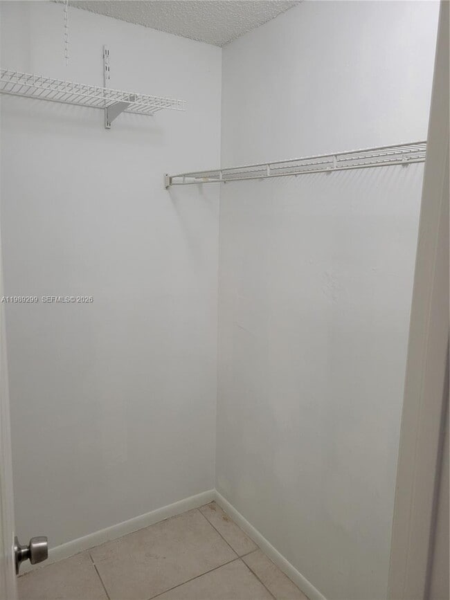 Building Photo - 3621 SW 69th Terrace