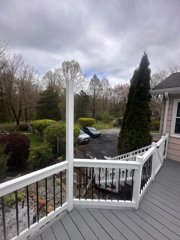 Building Photo - 645 Valley Rd