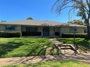 Building Photo - 7135 Blairview Dr