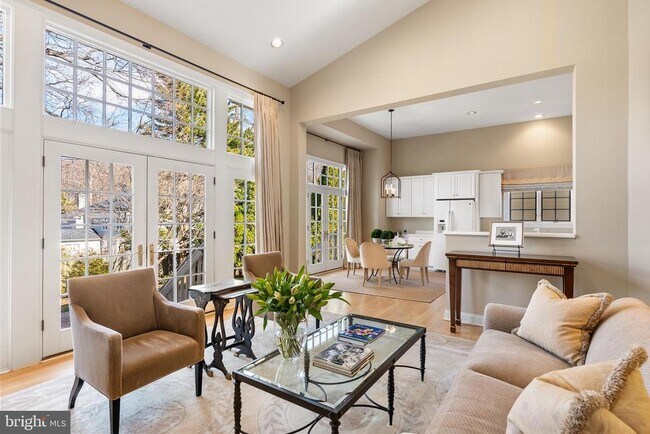 Building Photo - 7440 Old Maple Square