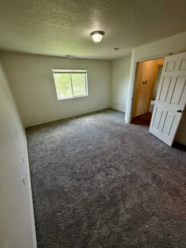 Master Bedroom - 440B Laguna Dr