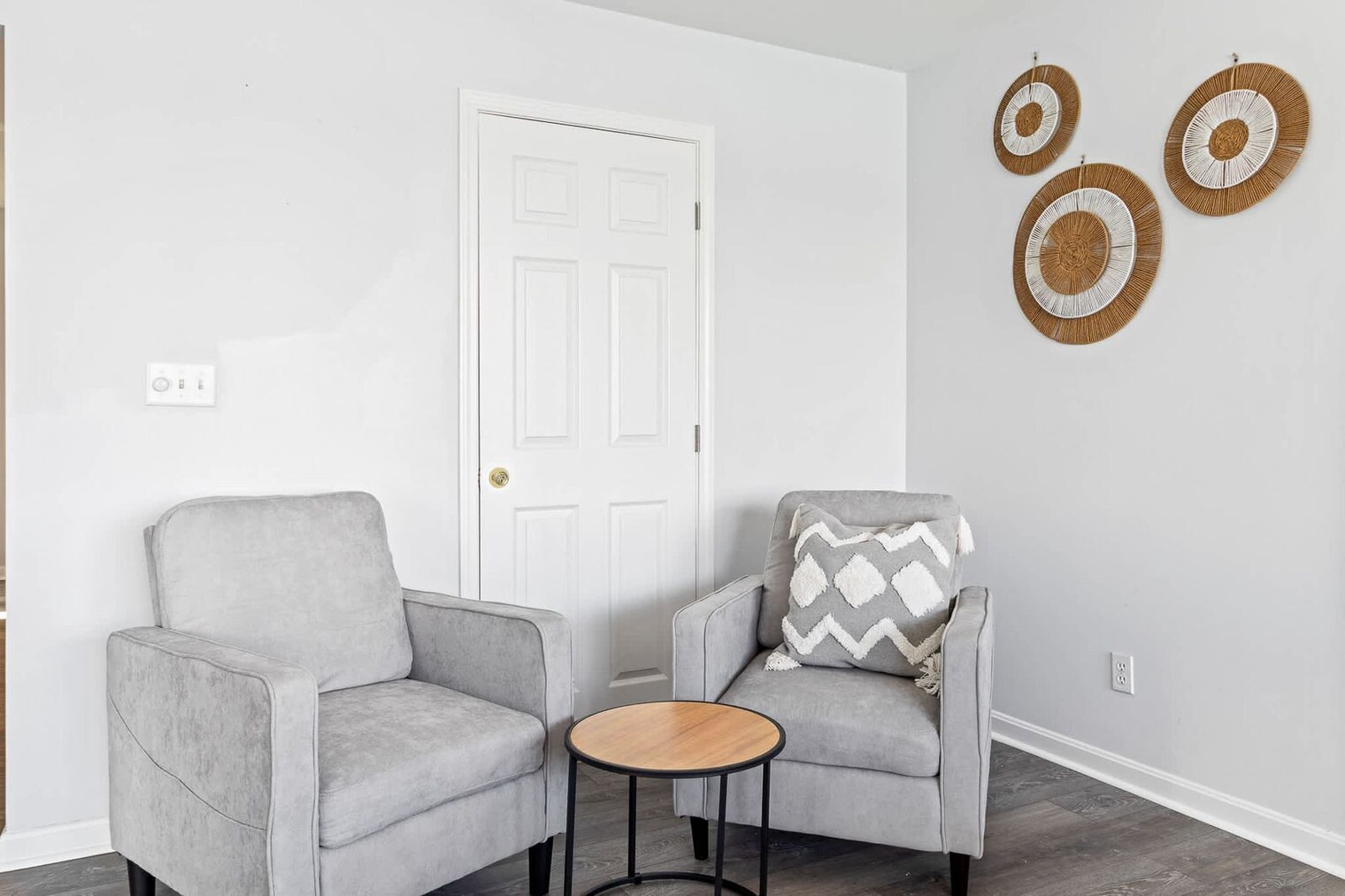 Building Photo - 301 S Front St