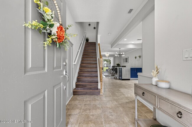 Building Photo - 4166 Highwood Dr