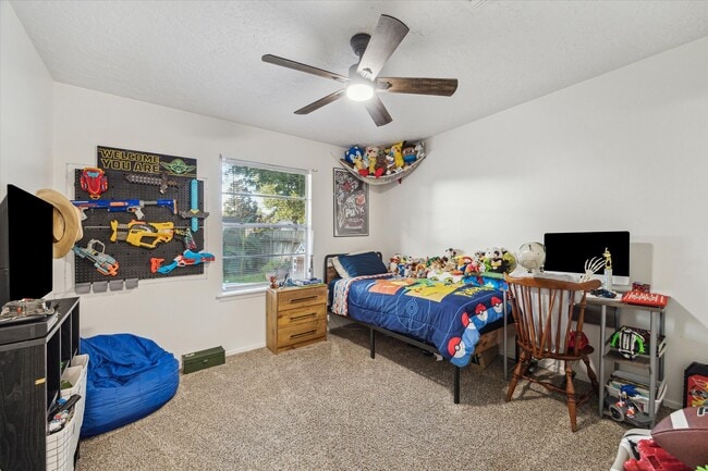 Building Photo - 5618 Village Way Dr.