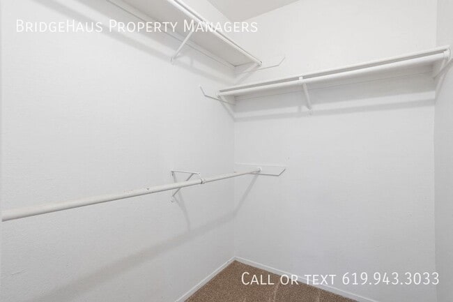 Building Photo - 12063 Alta Carmel Ct