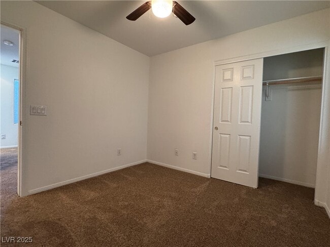 Building Photo - 7848 Solid Horn Ct