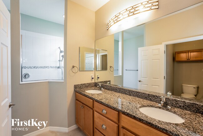 Building Photo - 12924 24th Ct E