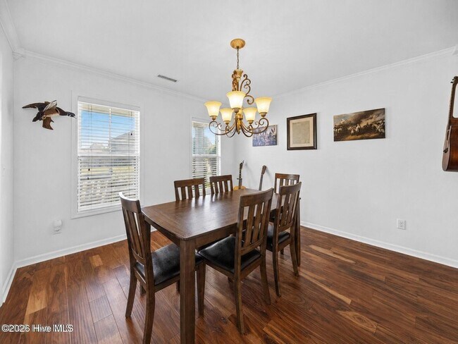 Building Photo - 553 Montego Ct