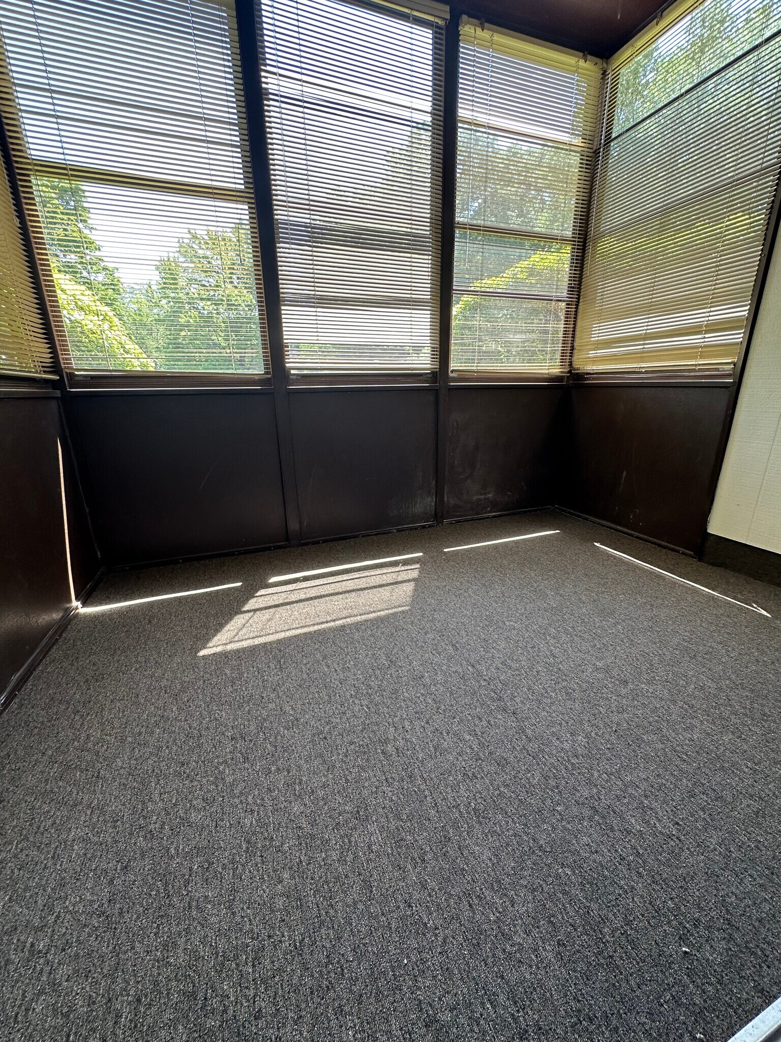 Building Photo - 167 Amberly Dr