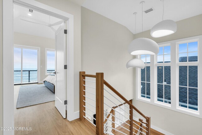 Building Photo - 3580 Ocean Terrace