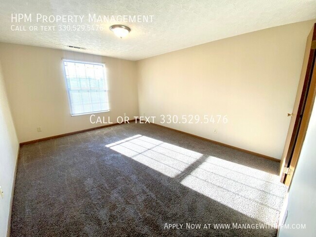 Building Photo - 1876 Ledgewood-B6