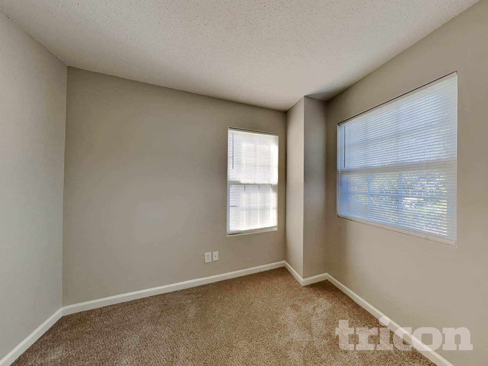 Building Photo - 685 Winners Point