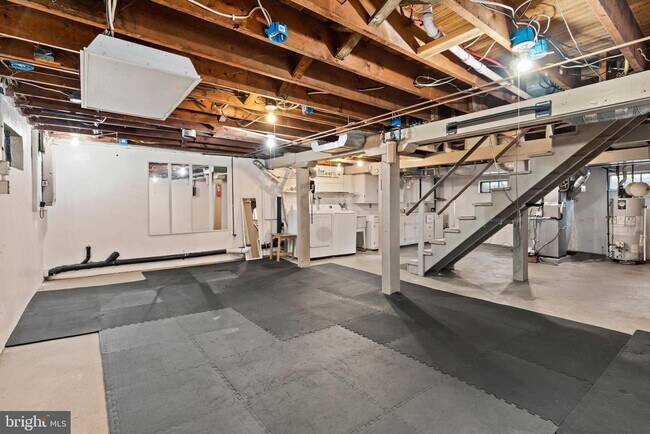 Building Photo - 710 Fishburn Rd