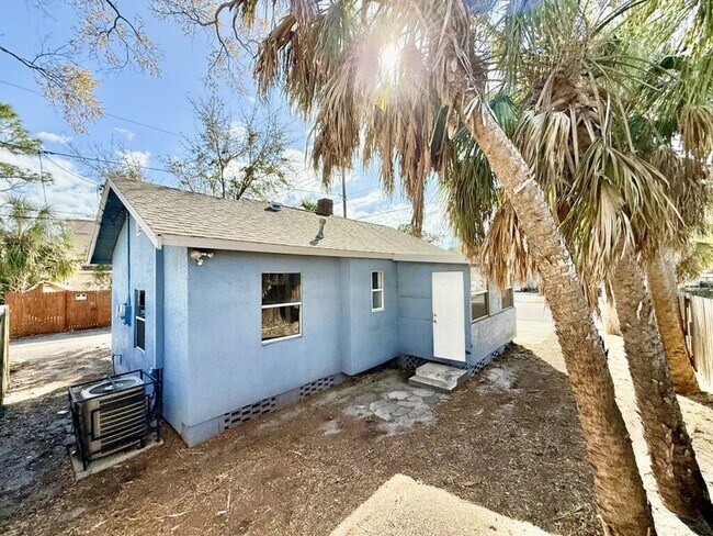 Building Photo - 1914 31st St S