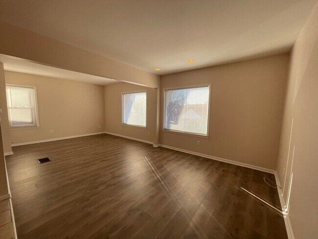 Building Photo - 15832 Appoline St