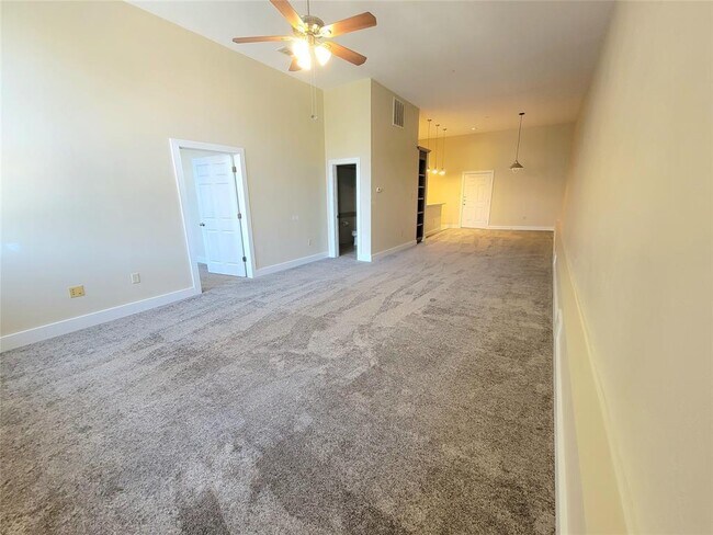 Building Photo - 2315 Harborside Dr