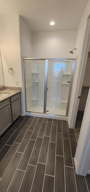 Building Photo - 7822 S Wolf Creek Dr