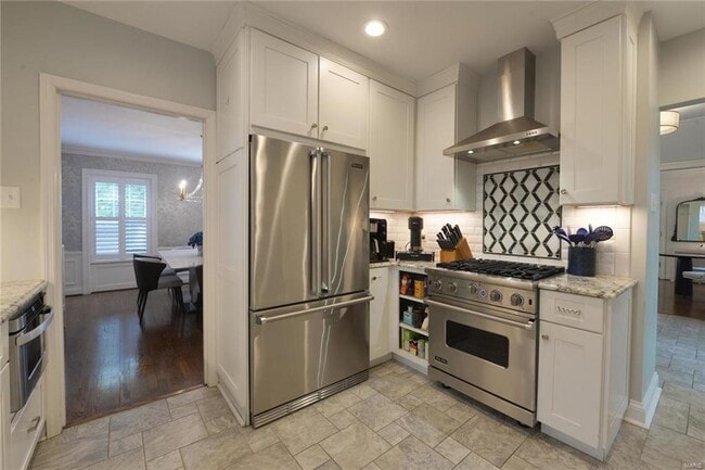 Building Photo - 937 S Bemiston Ave