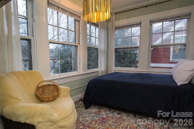 Building Photo - 109 Pearson Dr