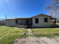 Building Photo - 193 Private Rd 4652