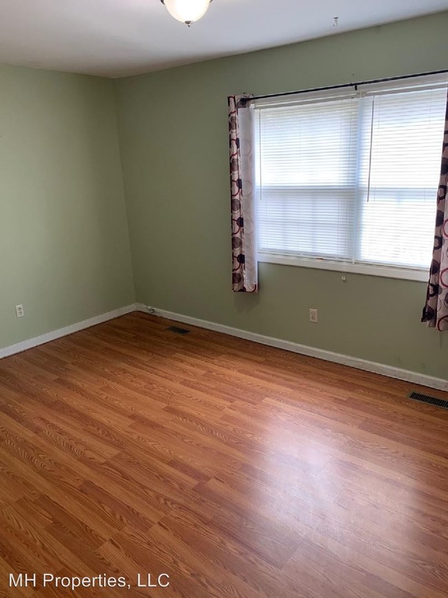 Building Photo - 3 br, 2 bath House - 8841 Trimble Way