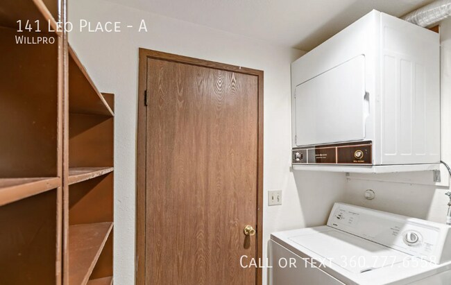 Building Photo - 141 Leo Pl