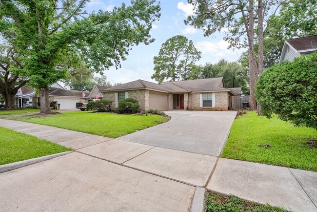 Building Photo - 611 Muirwood Ln