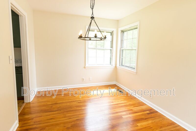 Building Photo - 116 Centro St