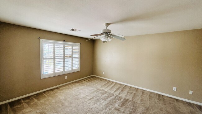 Building Photo - 7308 Laburnum St