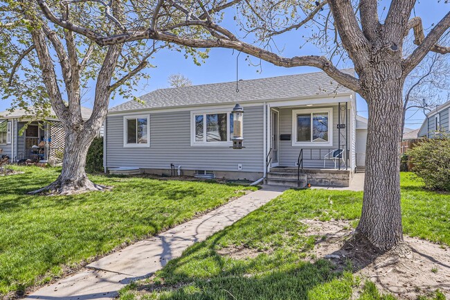 Building Photo - Bright, Modern Living in the Heart of Berk...