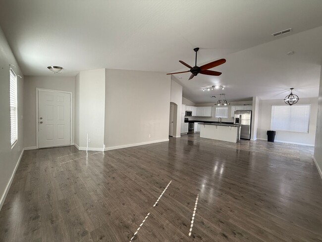 Building Photo - Spacious four bedroom for lease in Laveen Meadows!