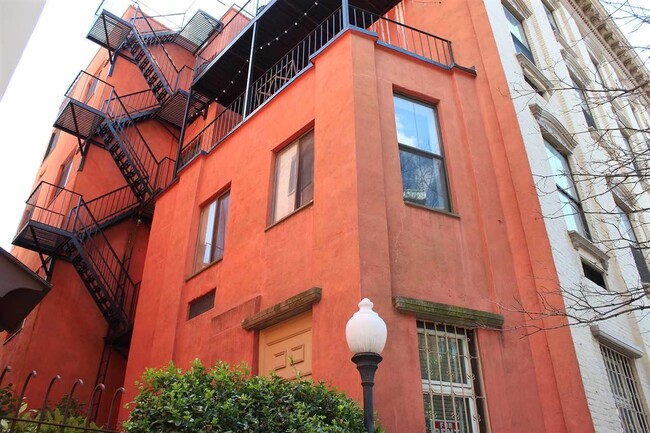 Building Photo - 41 1st St