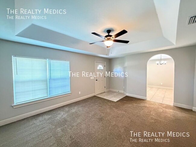 Building Photo - 334 Malauka Loop