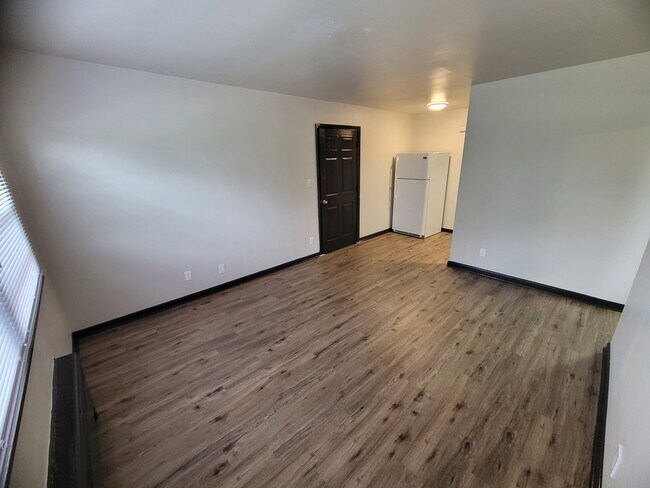 Building Photo - 1801 W Oklahoma Ave