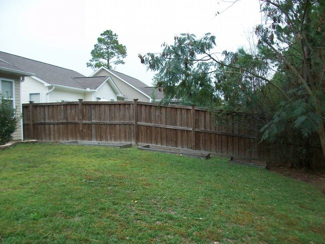 Building Photo - THE ARBORS AT WESTGATE