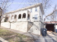 Building Photo - Spacious Apartment in Highland Square, Akron