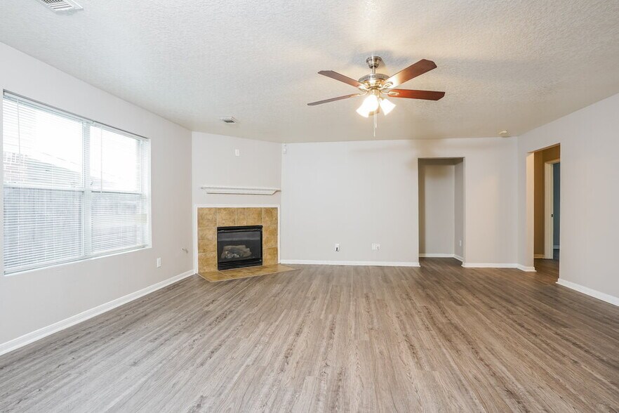 Building Photo - 20746 Fox Cliff Ln