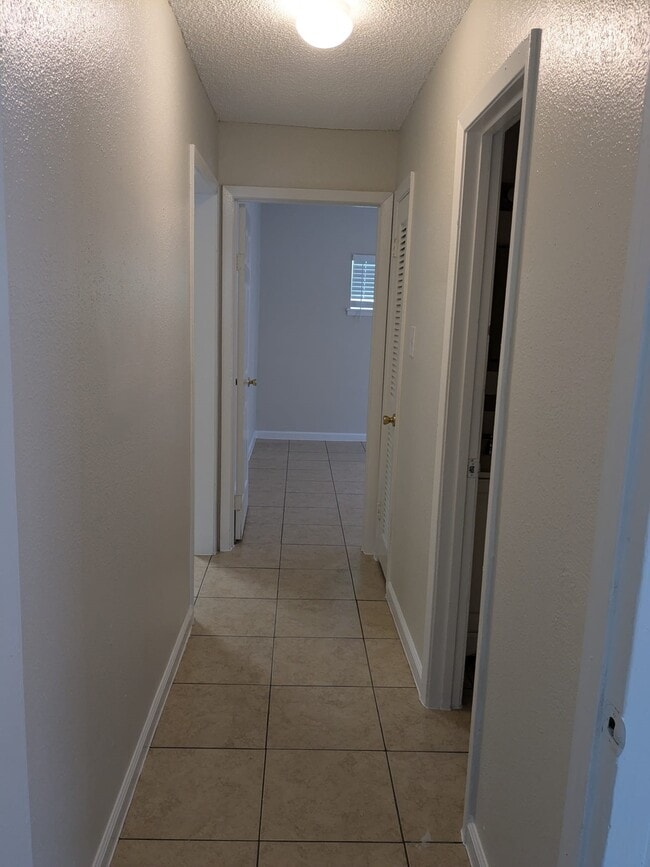 Building Photo - 3357 Frick Rd