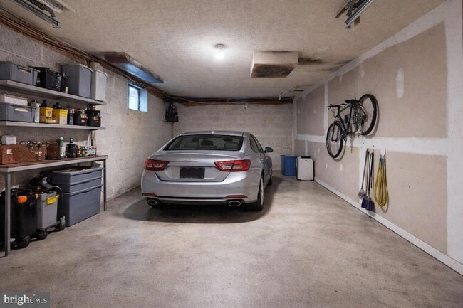 Building Photo - 3507 27th Ave