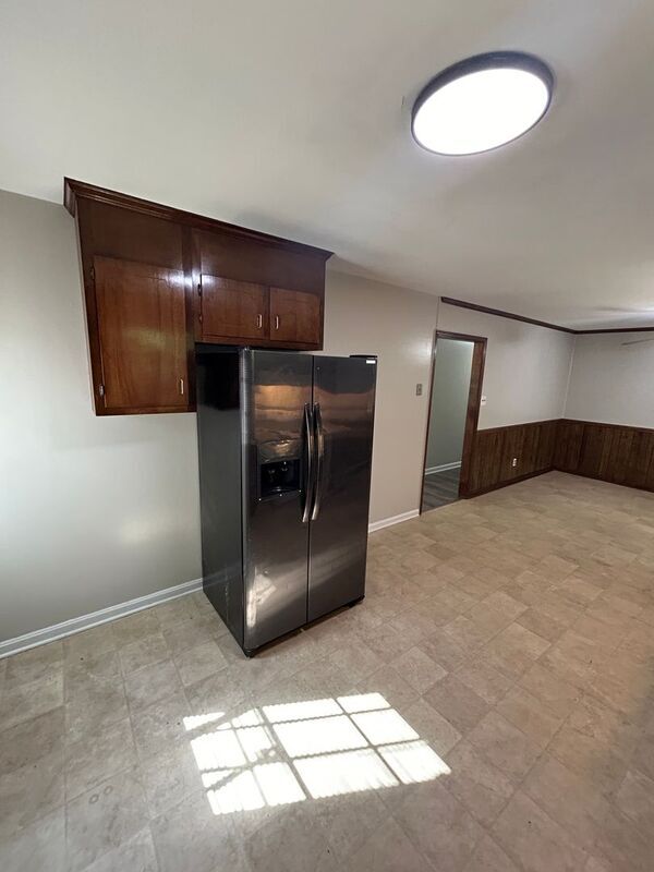 Building Photo - 2001 Old Iron Rd