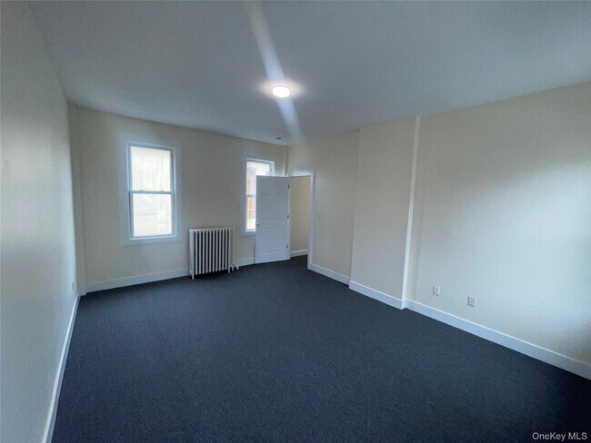 Building Photo - 336 Locust St