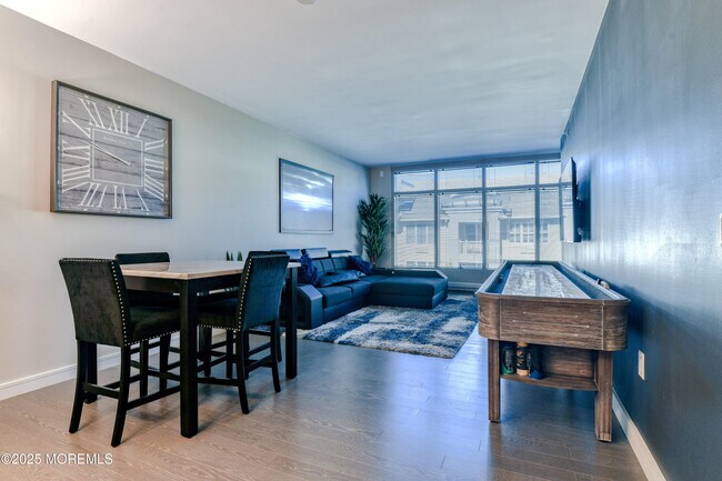 Building Photo - 30 Melrose Terrace