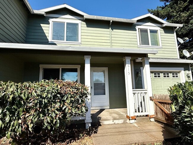 Building Photo - **$500 OFF THE FIRST MONTH'S RENT** Spacio...