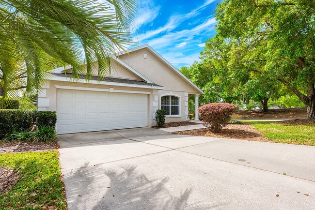 Building Photo - 39900 Bayview Dr