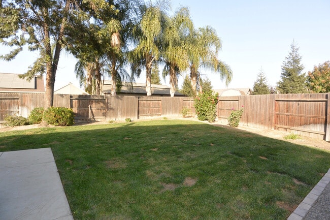 Building Photo - Shannon Ranch Neighborhood
