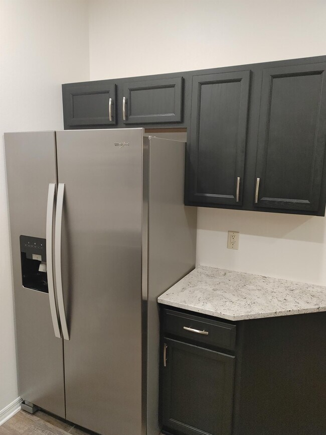 Building Photo - 1705 W Spring Meadow Loop