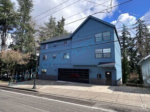 Building Photo - 701 Molalla Ave